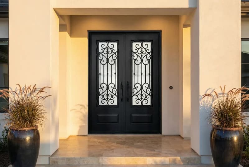 Straight Top Double Door in setting - DS122